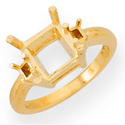 Lds Princess Cut Three Stone Ring