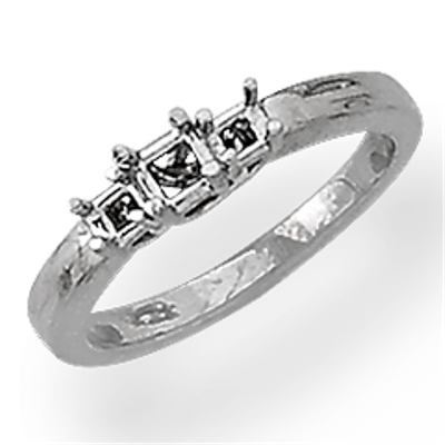 Lds Princess Cut Three Stone Ring